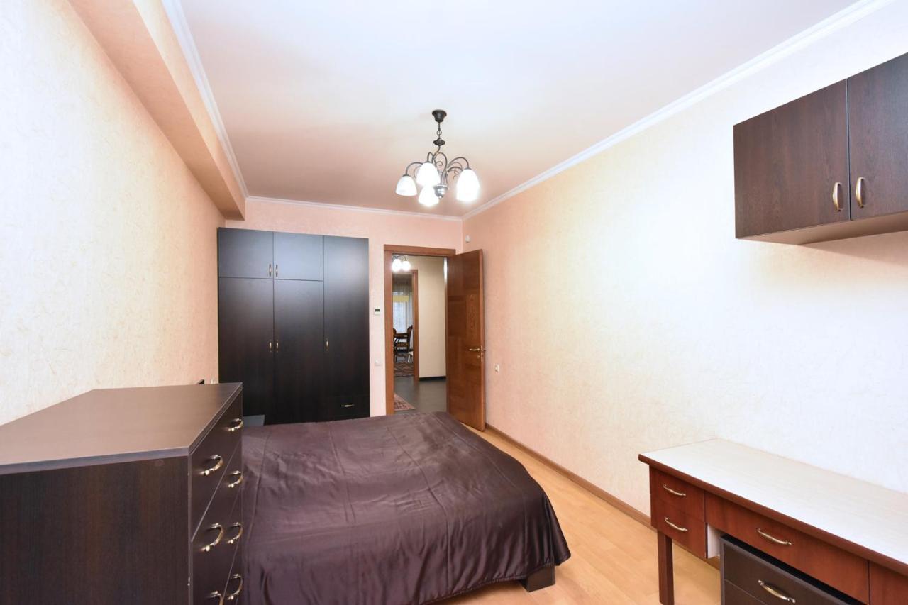 Dos Guest House Єреван Екстер'єр фото