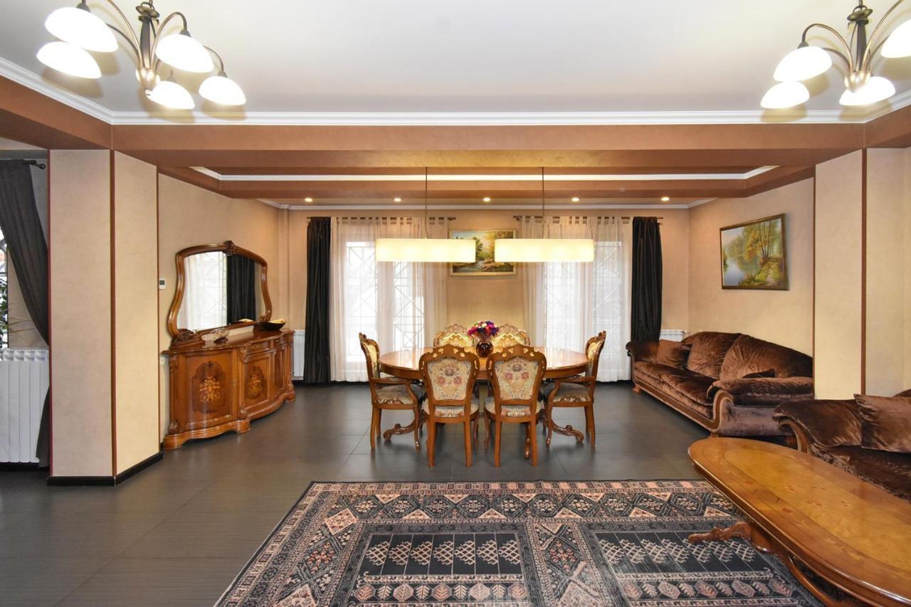 Dos Guest House Єреван Екстер'єр фото